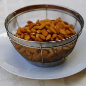 Skinless Crispy Almonds